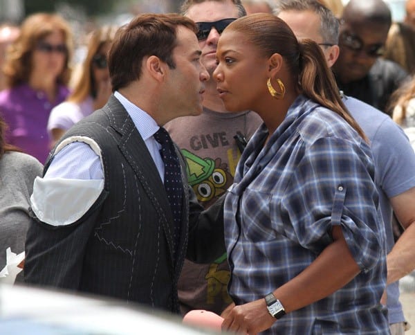 Jeremy Piven & Queen Latifah on the Set of 'Entourage' Jeremy Piven & Queen Latifah on the Set of 'Entourage'