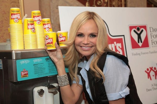 Kristin Chenoweth Supports the Dave Thomas Foundation for Adoption Kristin Chenoweth Supports the Dave Thomas Foundation for Adoption