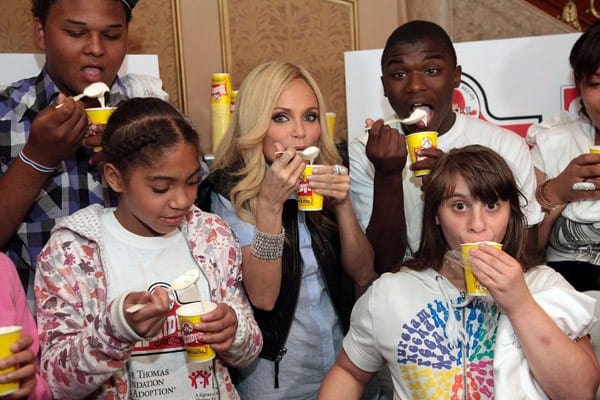 Kristin Chenoweth Supports the Dave Thomas Foundation for Adoption Kristin Chenoweth Supports the Dave Thomas Foundation for Adoption