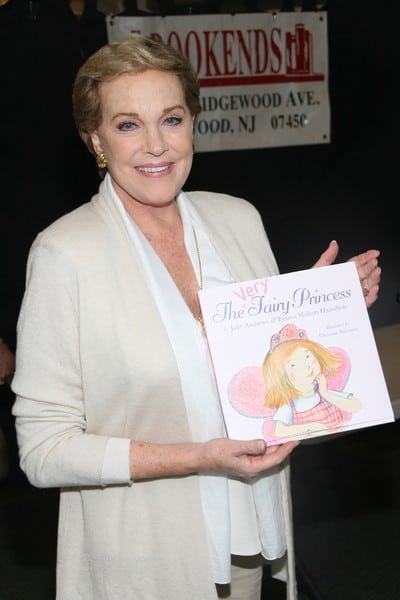 Julie Andrews Signing Her Book'The Very Fairy Princess'