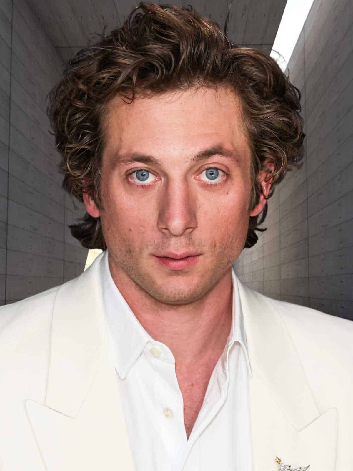 Photo ofJeremy Allen White