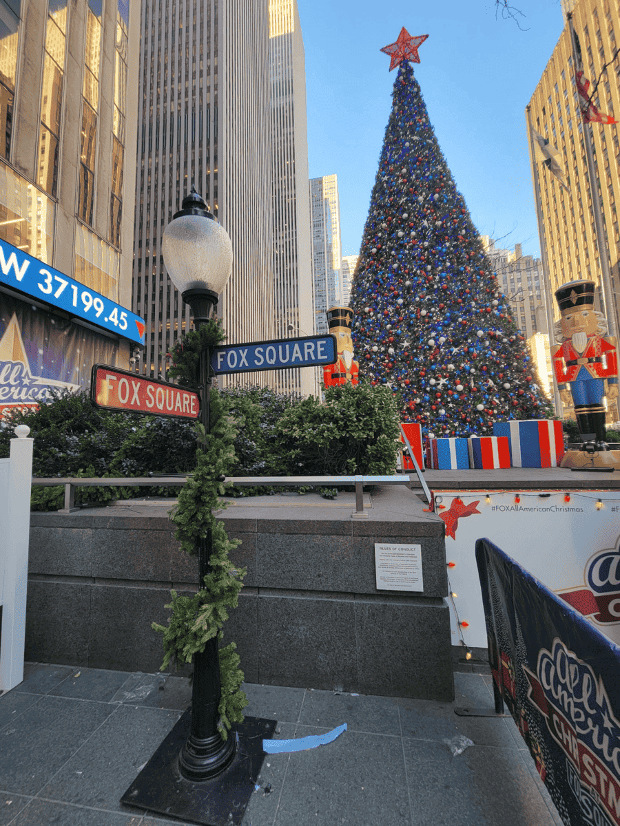 Contact FOX News 🎙️ (2024) Email, Address, Management, PR, Phone