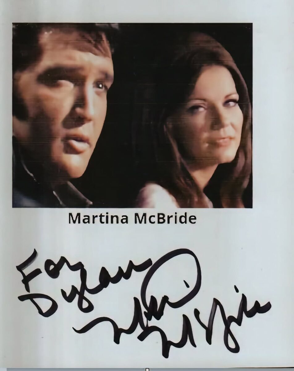 Martina McBride signature